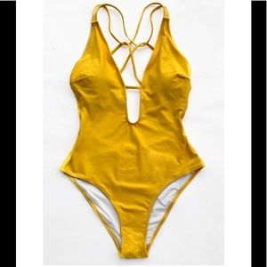 NWT CupShe one piece swimsuit